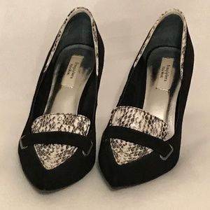 Vera Wang Black Heels